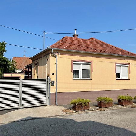 Relax Apartment Залегершег Екстериор снимка
