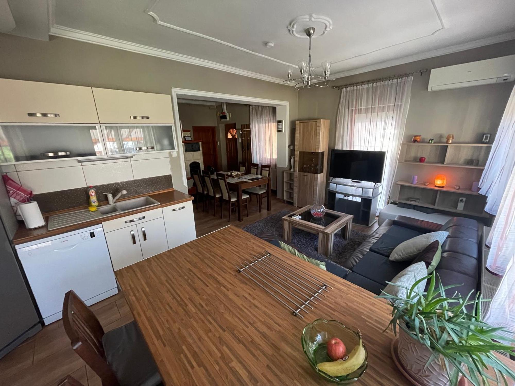 Relax Apartment Залегершег Екстериор снимка